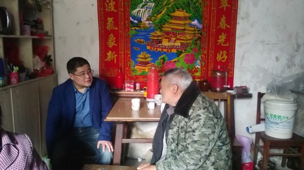 扶贫走访.jpg