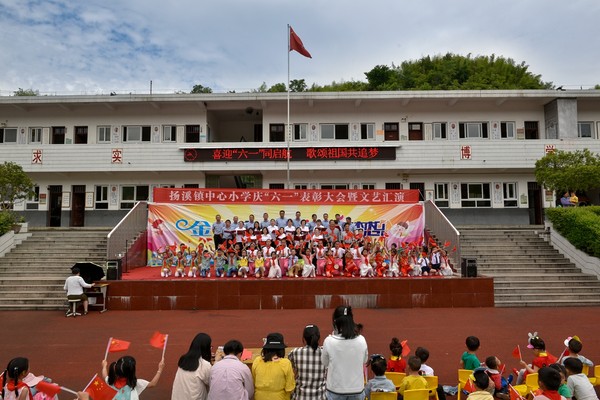 扬小六一11.jpg