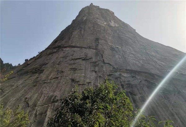 鄣山大峡谷景区（AAAA）